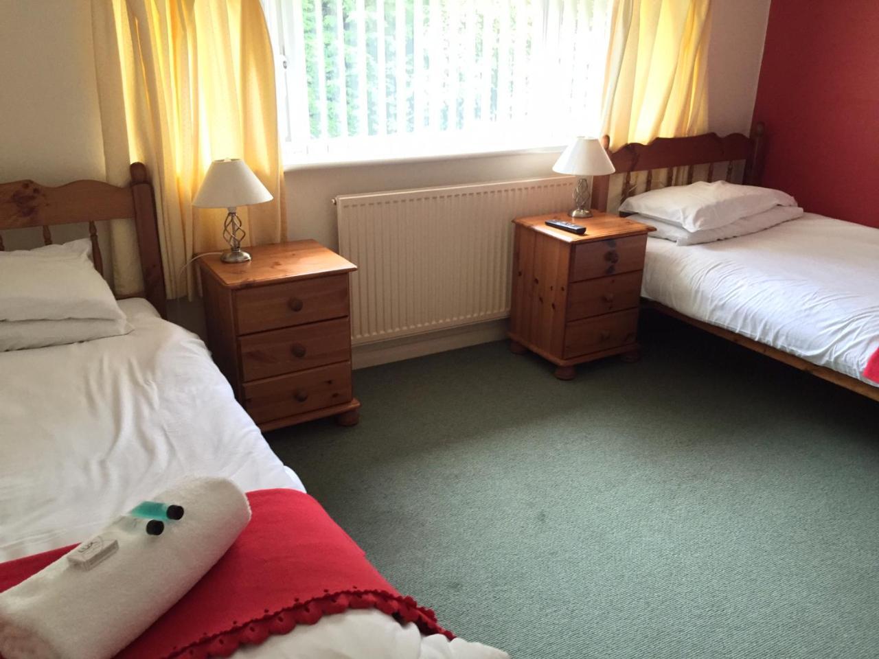 Red Lion Accommodation Abingdon-on-Thames Zewnętrze zdjęcie