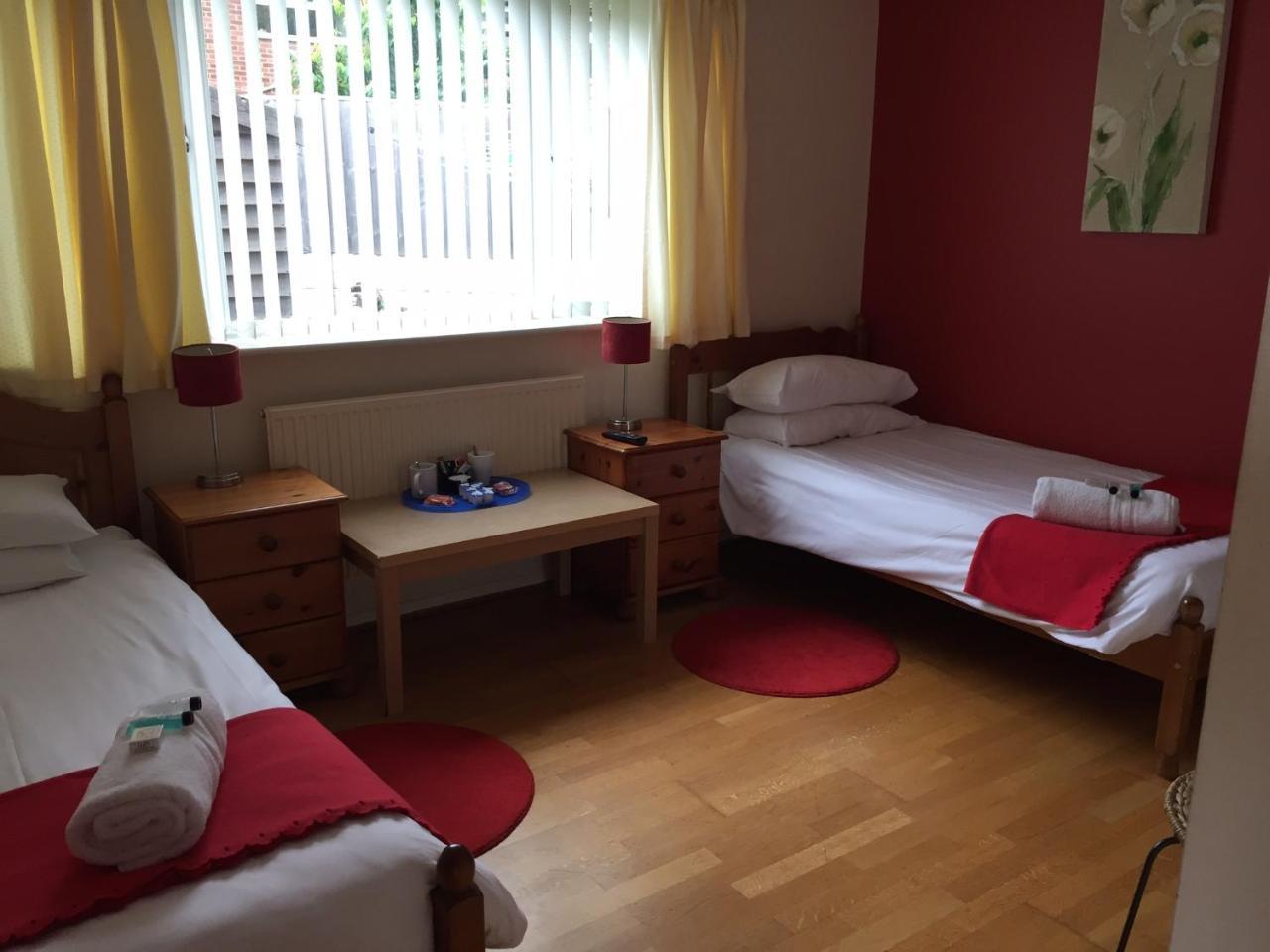 Red Lion Accommodation Abingdon-on-Thames Zewnętrze zdjęcie